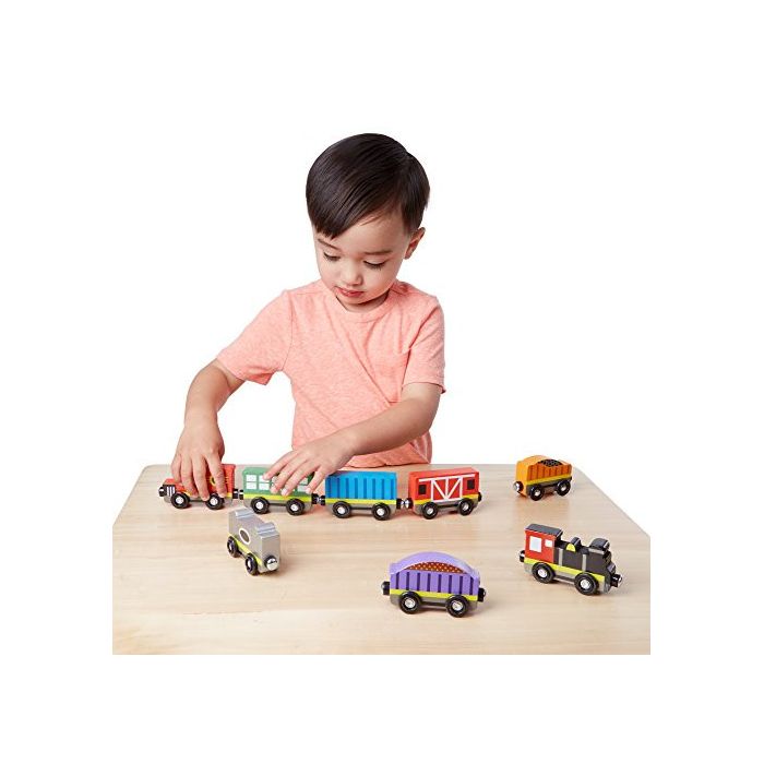 Melissa and Doug Train Cars Wagons 8 pieces 